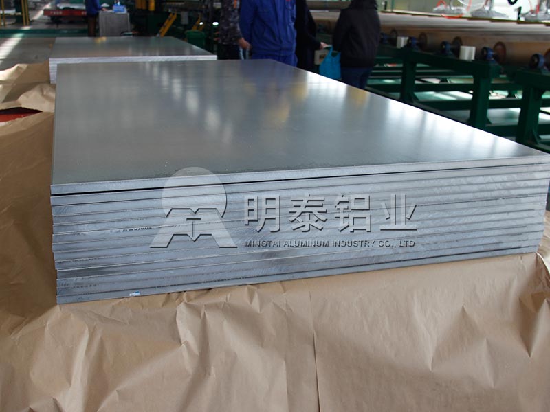 实力派3004铝板生产厂家直供，人生就是博Z6·尊龙凯时铝业承接8-5000吨订单